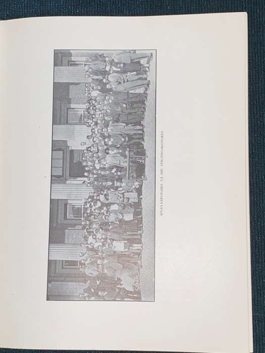 ONS HOE KOERS DEUR J DE V. HEESE 1942