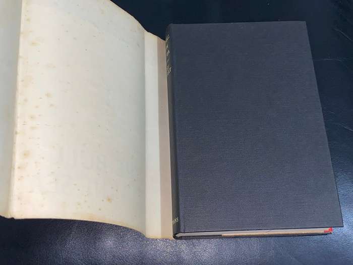 THE BULL FROM THE SEA BY MARY RENAULT SIGNED