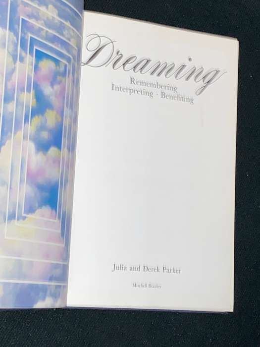 DREAMING BY JULIA AND DERK PARKER