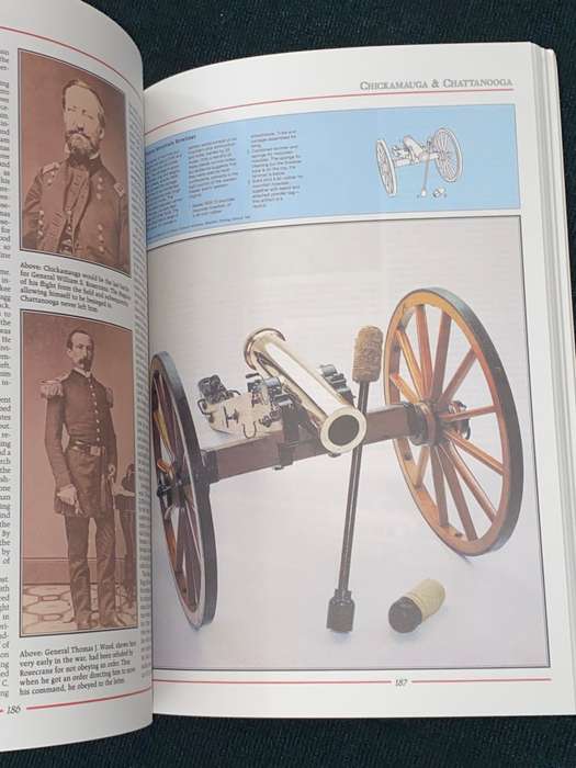 THE BATTLEFIELDS OF THE CIVIL WAR BY WILLIAM C. DAVIS