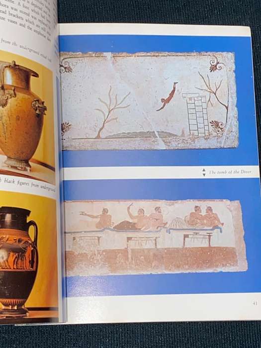 PAESTUM VINTAGE GUIDE BOOK