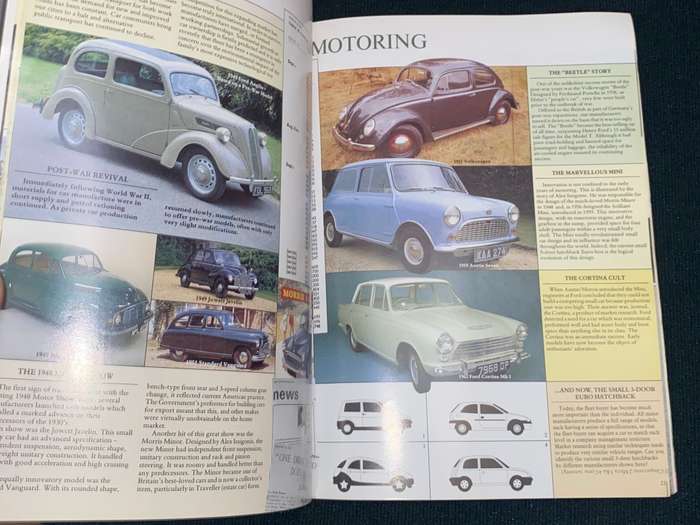 THE NATIONAL MOTOR MUSEUM BEAULIEU HAMPSHIRE ENGLAND A PICTORIAL GUIDE TO MOTORING HISTORY