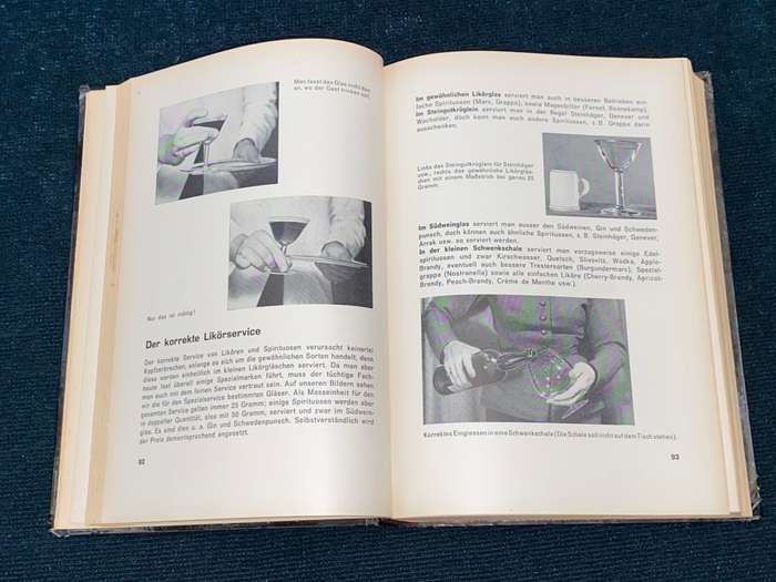 DAS GROSSE LEHRBUCH DER BAR - HARRY SCHRAEMLI VINTAGE GERMAN COCKTAIL BOOK