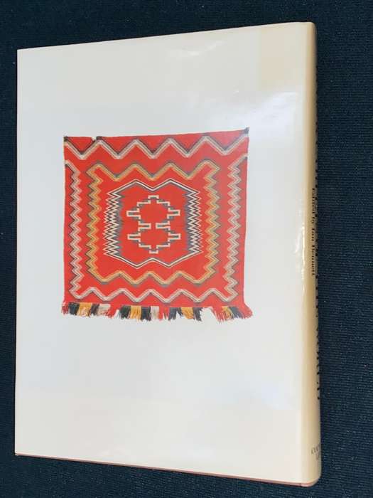 THE COUNTRY LIFE BOOK OF RUGS & CARPETS OF THE WORLD EDITED BY IAN BENNETT