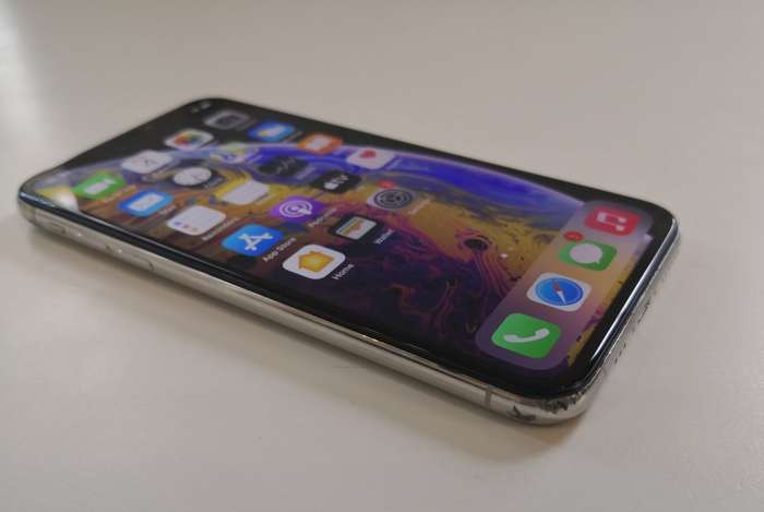 IPHONE XS - 256GB - SILVER - READ FULL DESCRIPTION