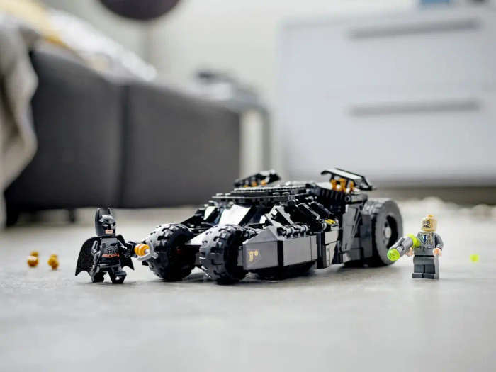 LEGO® DC - Batman Batmobile Tumbler: Scarecrow Showdown (76239)