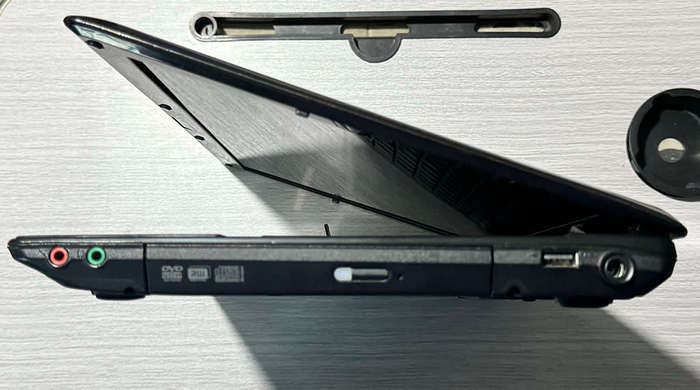 **Price drop from R750 to R500** LENOVO G560, Core i3, NVIDIA GPU, 3GB RAM - ***SPARES or REPAIR***