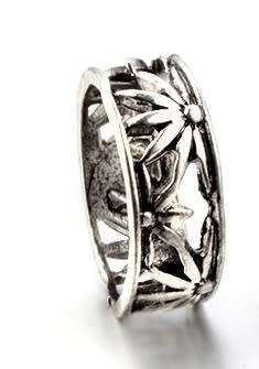 Gorgeous flower cut out tibetan silver ring