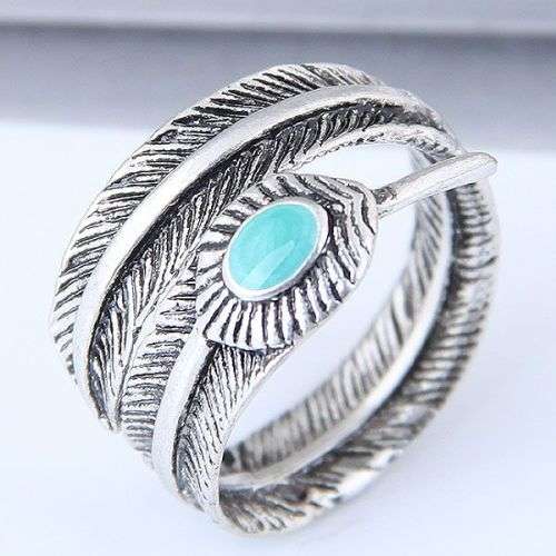 Tibetan silver feather ring with turquoise