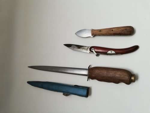 Job lot knifes bid for all!!!