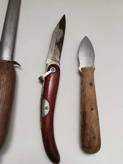 Job lot knifes bid for all!!!