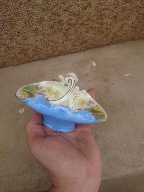 Stunning Royal doultan porcelain sugar cube holder No chip marks