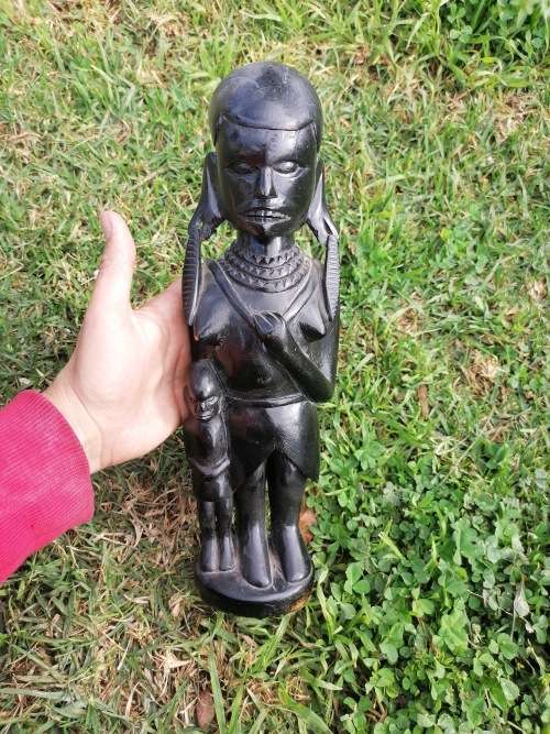 AFRICAN MAASAI CARVED WOOD