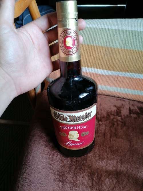 Rare Oude Meester  Van der Hum Liqueur  1970s still sealed