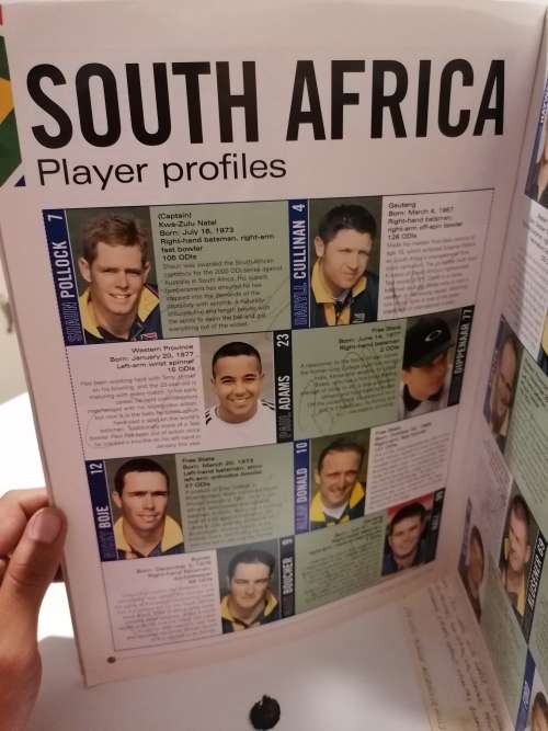 AUSTRALIA VS SOUTH AFRICA SIGNED CRICKET PROGRAMME
