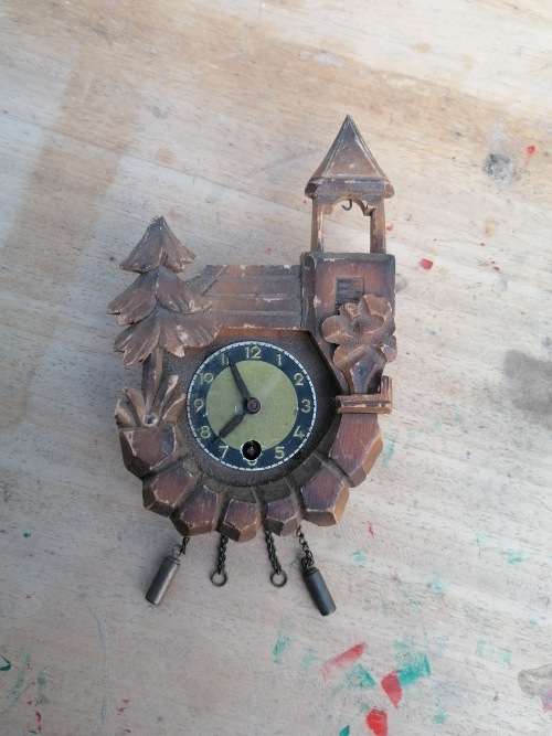 Vintage minature clock Sadly no key so i can`t test it Selling as is for spares or repair