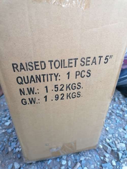 Raised toilet seat 5`