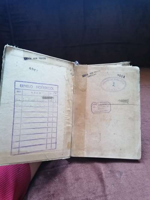 Uit Ouerwoud en Vlakte - Sketse uit die Oos-Afrikaanse Dierewereld