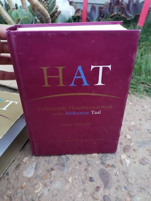 HAT - Verklarende Handwoordeboek