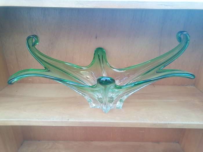 Large Stunning Midcentury Green Murano Glass Bowl.