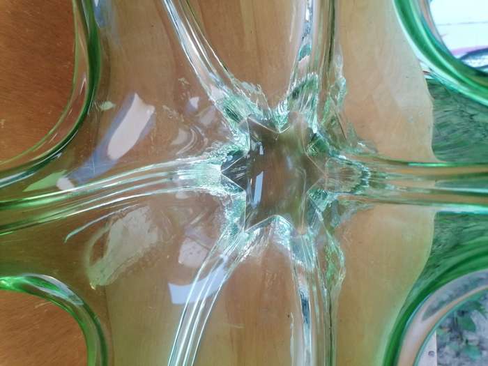 Large Stunning Midcentury Green Murano Glass Bowl.