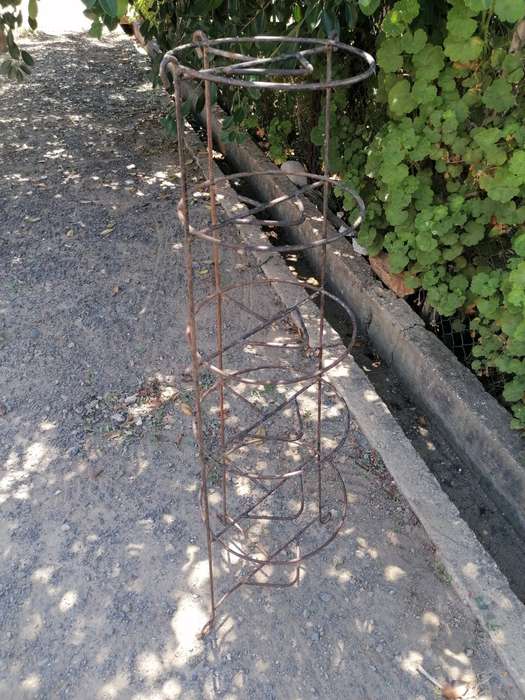 Vintage iron kitchen pot stand.