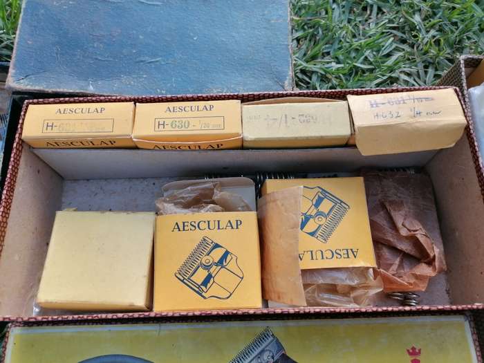 Very old shaver collection with lots of spares