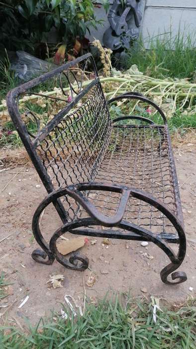 Super cute vintage children bench   71cm x 32cm x 37cm