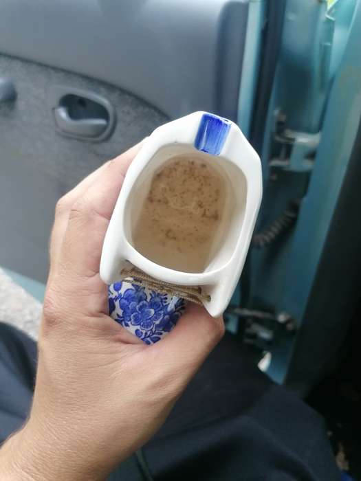Vintage**Ceramic ashtray in the shape of a boot