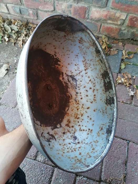 Large vintage lid