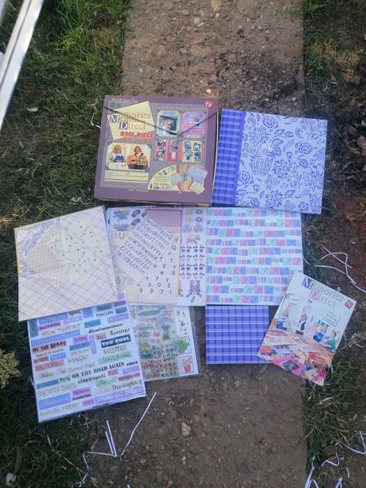 Scrapbooking Kit not sure what there is