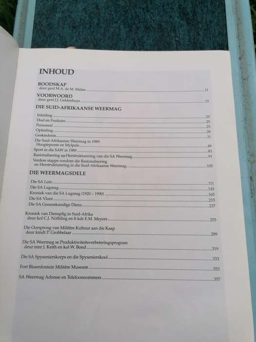 Suid-Afrikaanse Weermag Oorsig / South Africa Defence Force Review 1990