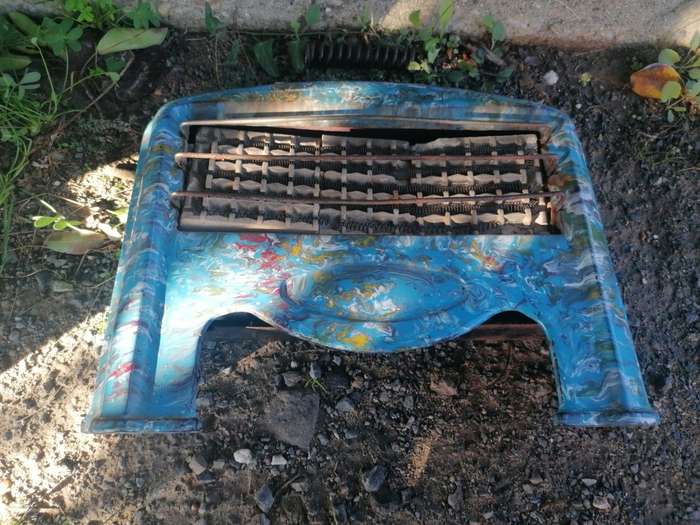Art deco heater. Untested selling as display magnet made in England