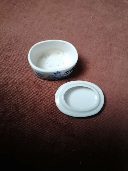 Blue Delft Pill Box Trinket Box Hand Painted Holland