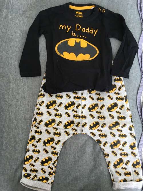 Crazy Deals - 80% off Stunning BATMAN Two Piece PJs