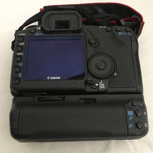 Canon 5D MkII with Canon BG-E6 Battery Grip