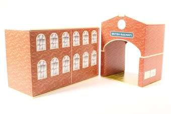 2 piece tinplate British Railways depot with AEC wrecker truck