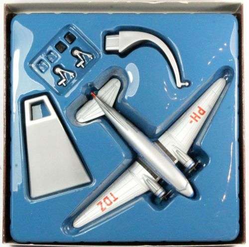 `KLM` Douglas DC3 1:144 collection