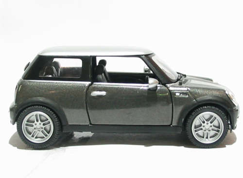 BMW Mini Cooper in grey Park lane livery