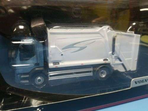 Volvo Refuse Truck