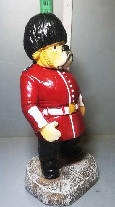 Scot`s Guard Collectable Dog