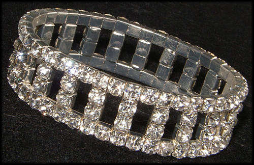 ***SPARKLING!!***GLAMOROUS TWO-STRAND RHINESTONE CRYSTAL STRETCHY BRACELET!