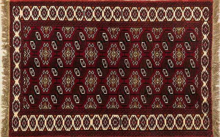 Magnificent Authentic Persian Hand Knotted Turkaman Carpet 1.76m x 1.20m ! - As New !