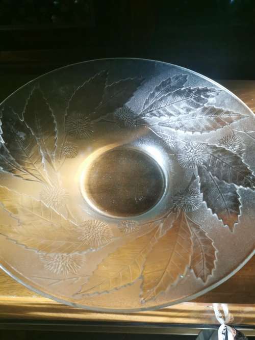 VINTAGE LEAF GLASS BOWL