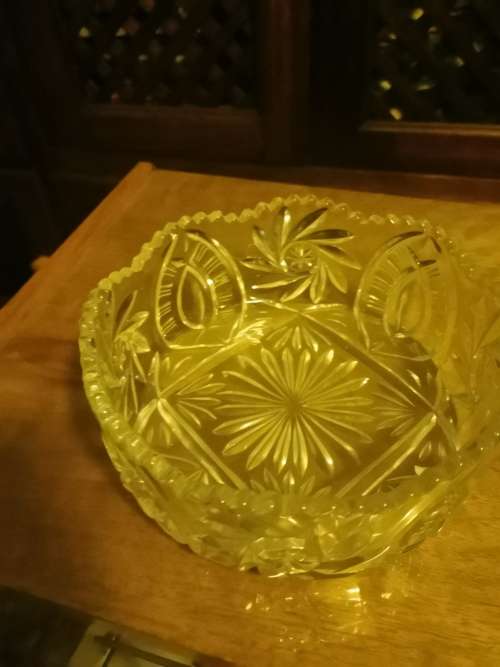 VINTAGE THICK  CUT GLASS BOWL