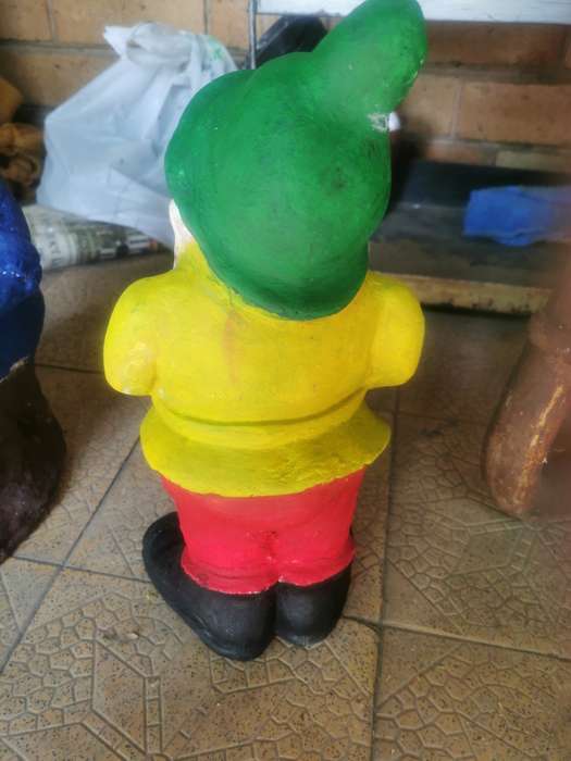 VINTAGE GARDEN GNOME 3