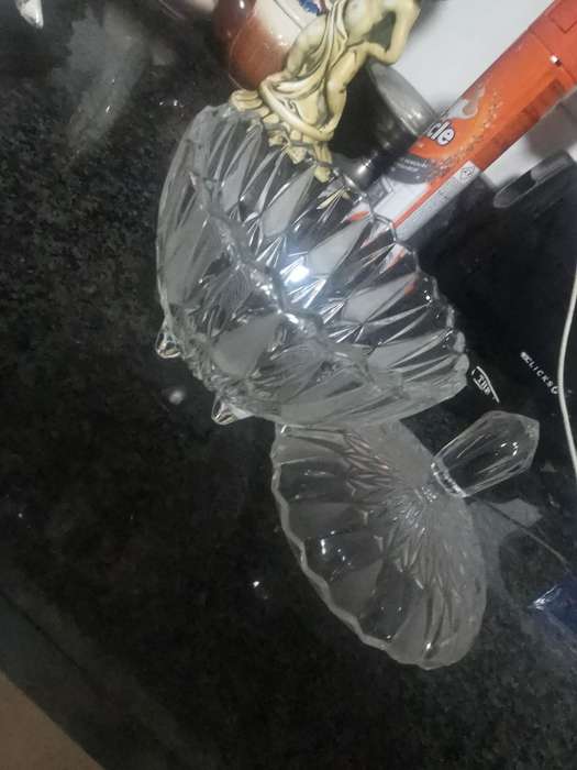 VINTAGE CHRYSTSL GLASS FOOTED BOWL WITH LD