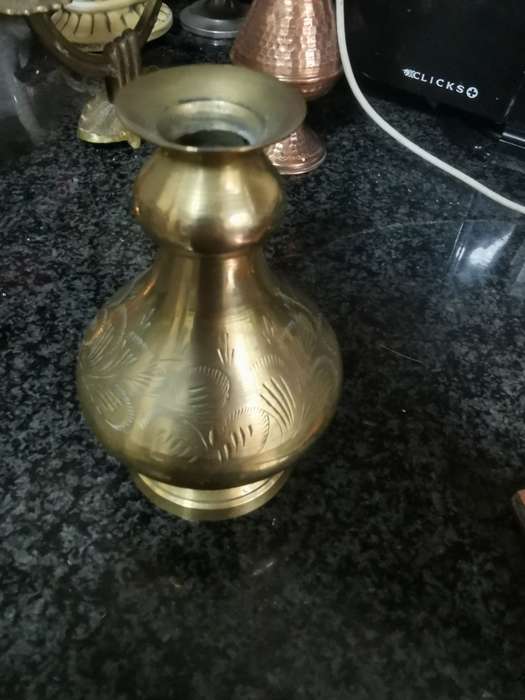 Vintage 12,7cm brass vase