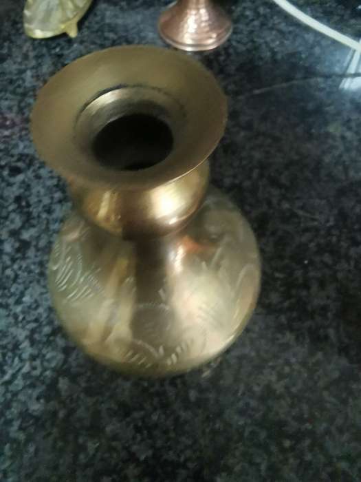 Vintage 12,7cm brass vase