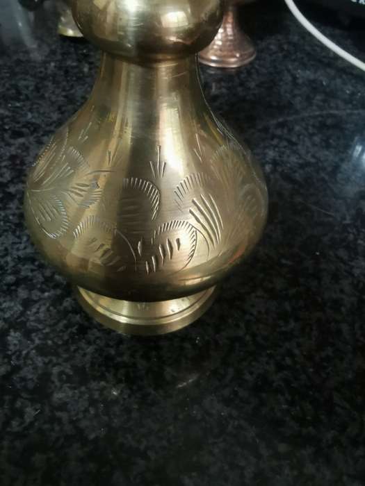 Vintage 12,7cm brass vase